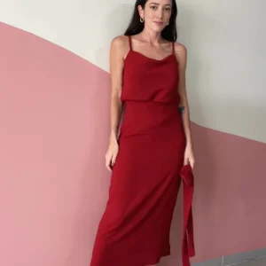 Saia Midi Eloá Vermelho Escuro