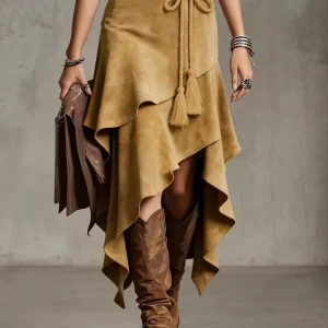 Saia Midi Suede Assimétrica Desert Nomad - Outono Inverno l CAROL ESPAÇO FAHION